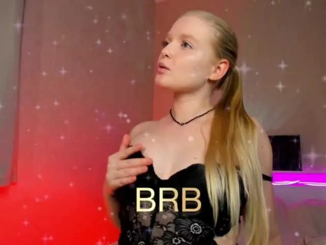 Live sex webcam photo for Ssweet-annie #292342971