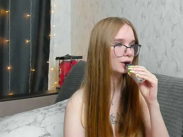 Live sex webcam photo for Stacey-Kiss #291021810