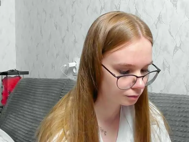 Live sex webcam photo for Stacey-Kiss #291138701