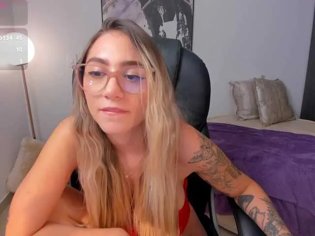 Live sex webcam photo for StacyConner #290728048