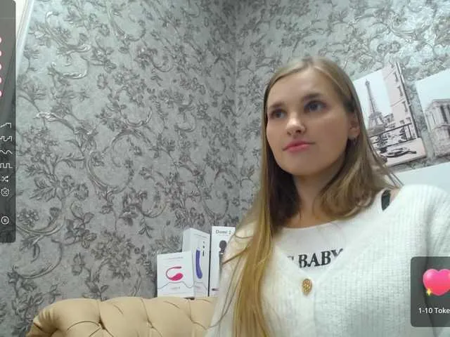 Live sex webcam photo for StacyCruuz #276524590