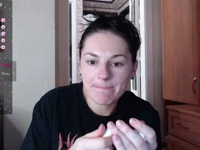 Live sex webcam photo for StacyDavise #276529282