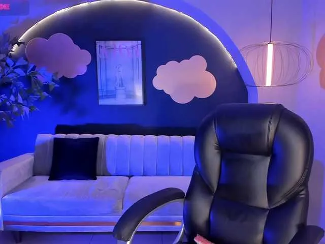 Live sex webcam photo for StacyEvans #290340263