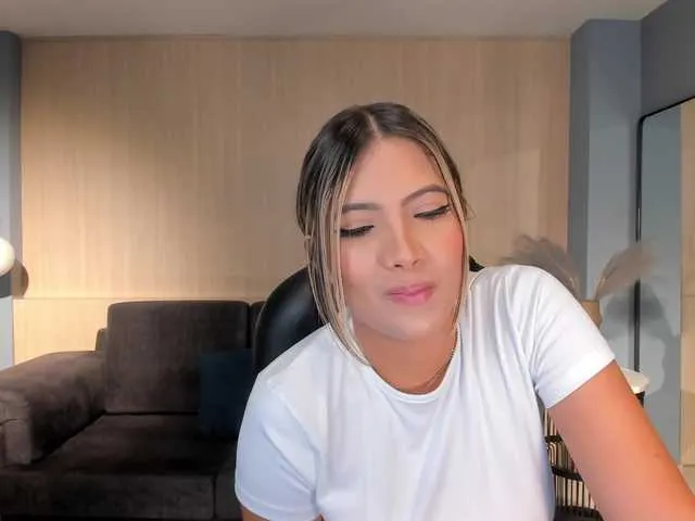 Live sex webcam photo for StacyEvans #290920049