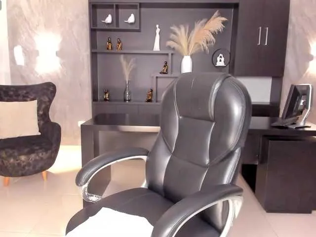 Live sex webcam photo for StacyEvans #291662711