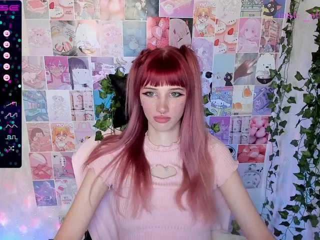 Live sex webcam photo for StacyViper #276014711