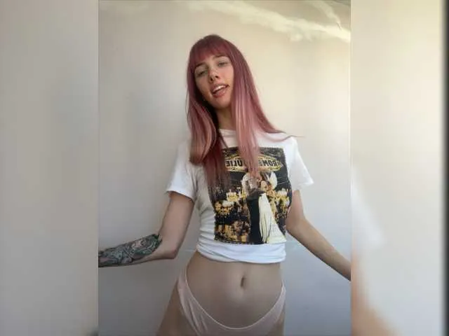 Live sex webcam photo for StacyViper #276088320