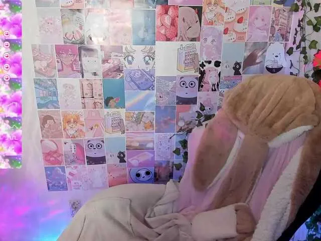 Live sex webcam photo for StacyViper #276109530