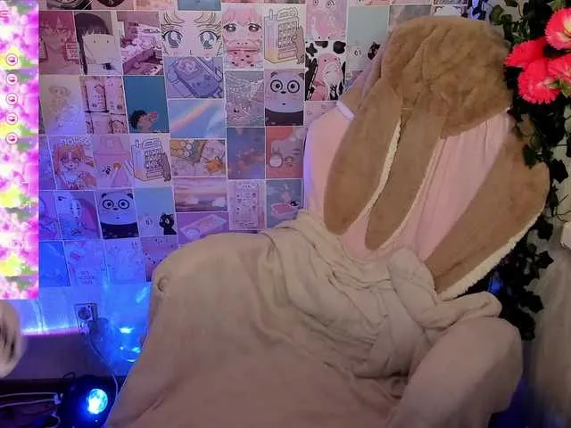 Live sex webcam photo for StacyViper #276250456