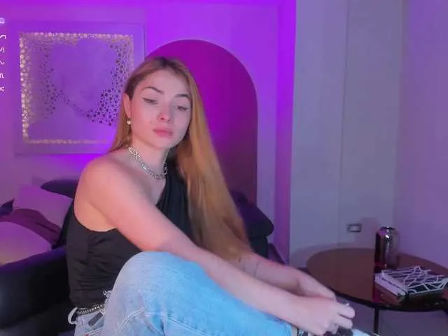 Live sex webcam photo for StacyWoods #291333927