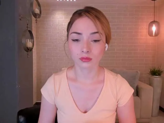 Live sex webcam photo for StacyWoods #291405262