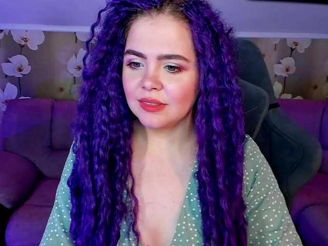 Live sex webcam photo for Stacyflare #274353440