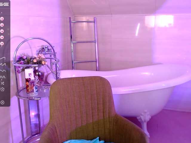 Live sex webcam photo for Stacyflare #274386557