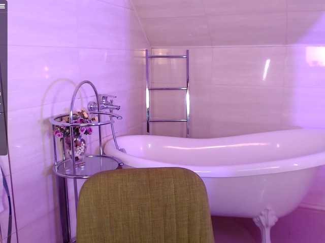 Live sex webcam photo for Stacyflare #274427168