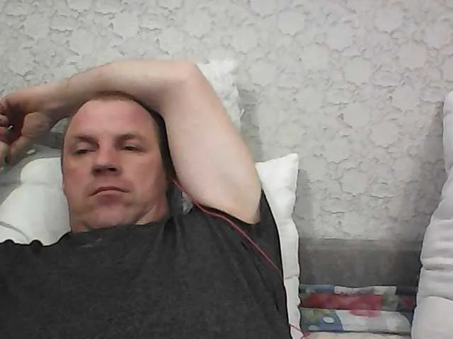 Live sex webcam photo for Stalker852011 #291139932
