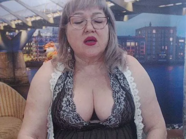 Live sex webcam photo for StarMarmelada #272525932