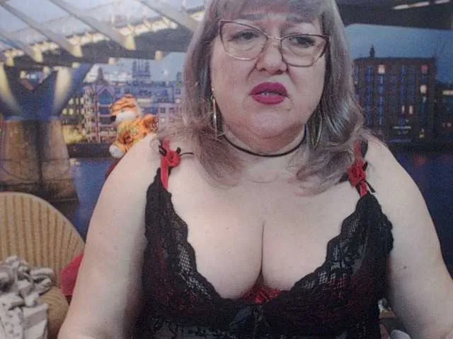 Live sex webcam photo for StarMarmelada #272542118