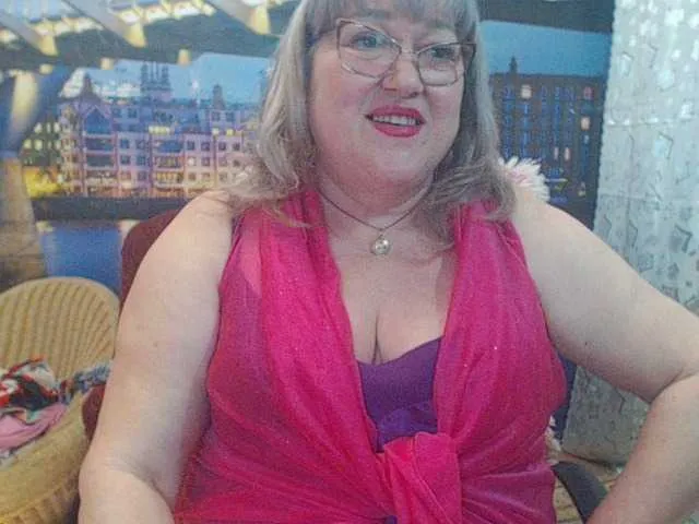 Live sex webcam photo for StarMarmelada #273066091