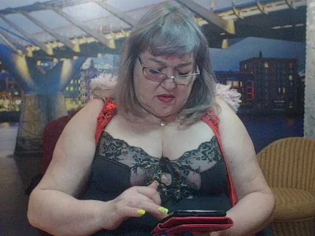 Live sex webcam photo for StarMarmelada #273550454