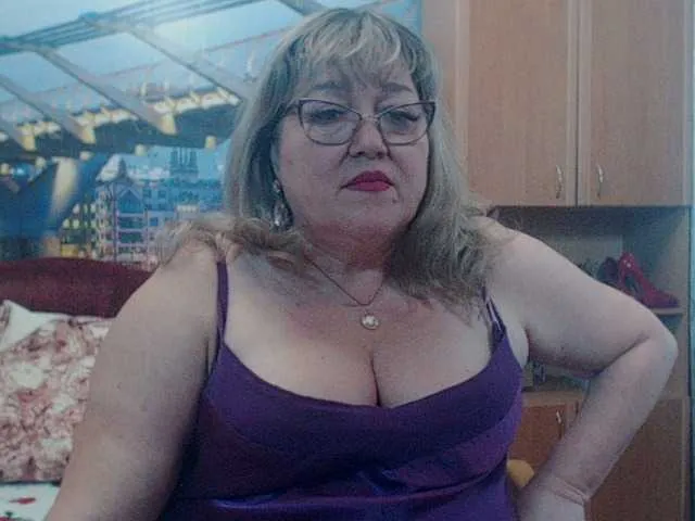 Live sex webcam photo for StarMarmelada #274593283