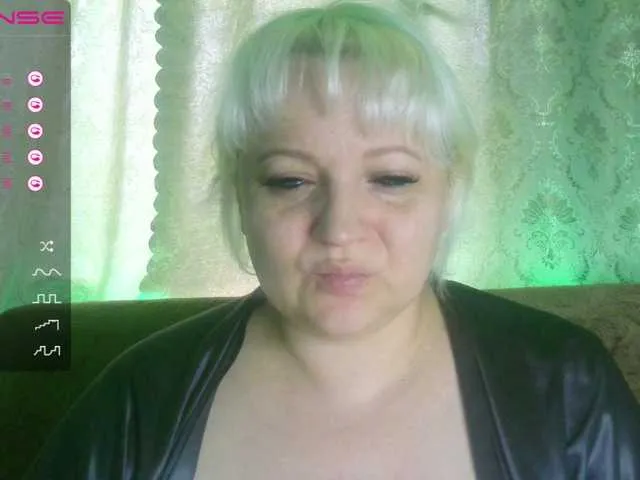 Live sex webcam photo for Stasja1 #275489345