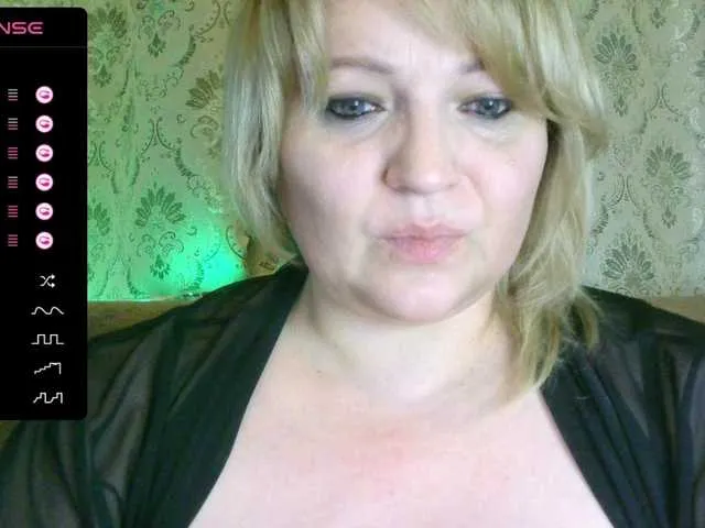 Live sex webcam photo for Stasja1 #277904459
