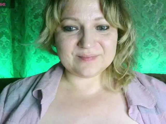 Live sex webcam photo for Stasja1 #278303275