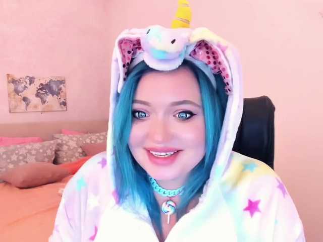 Live sex webcam photo for StasyBright #271699501