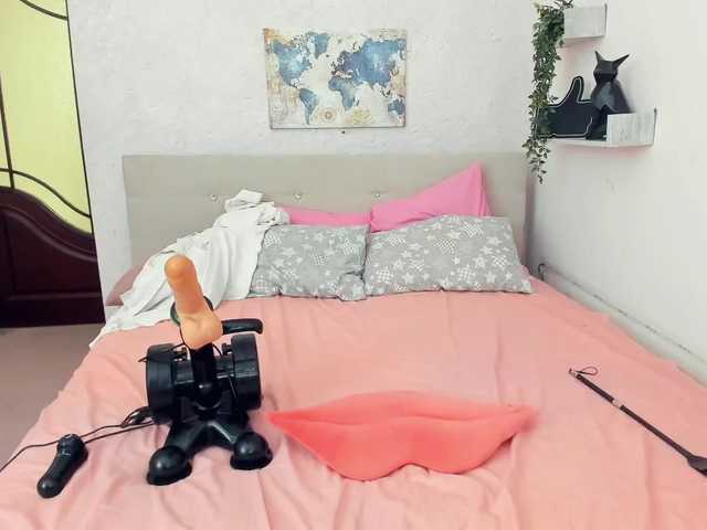 Live sex webcam photo for StasyBright #271820977