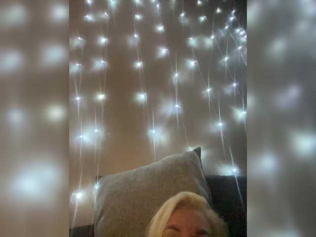 Live sex webcam photo for Stasya-moor #290190127