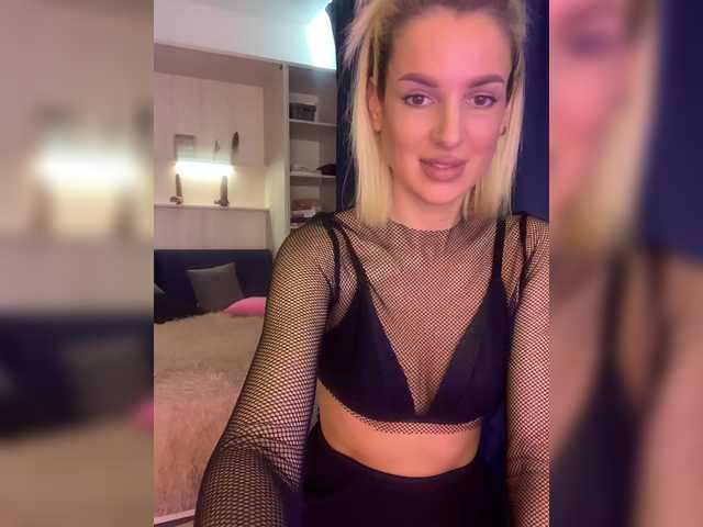 Live sex webcam photo for Stasya-moor #290730903