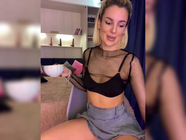 Live sex webcam photo for Stasya-moor #290785775