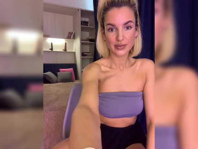 Live sex webcam photo for Stasya-moor #290791461