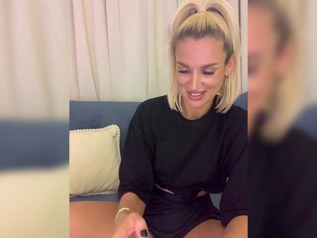 Live sex webcam photo for Stasya-moor #291175521