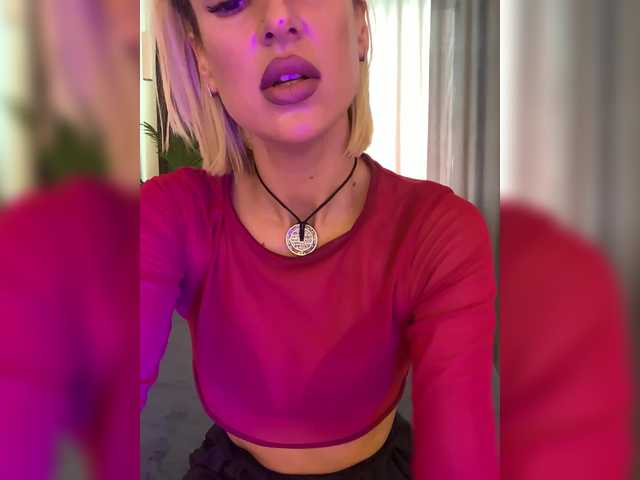 Live sex webcam photo for Stasya-moor #291230602