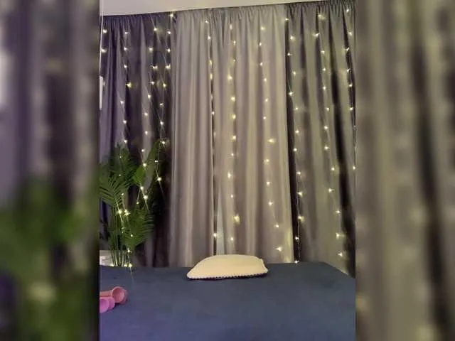 Live sex webcam photo for Stasya-moor #291544537