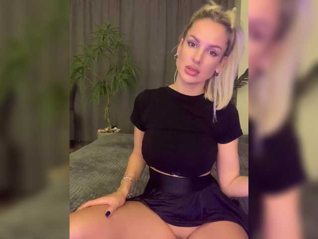 Live sex webcam photo for Stasya-moor #292131012