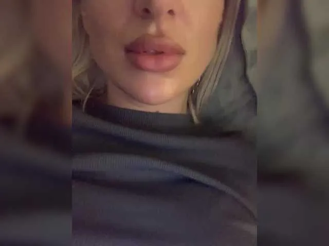 Live sex webcam photo for Stasya-moor #292240918