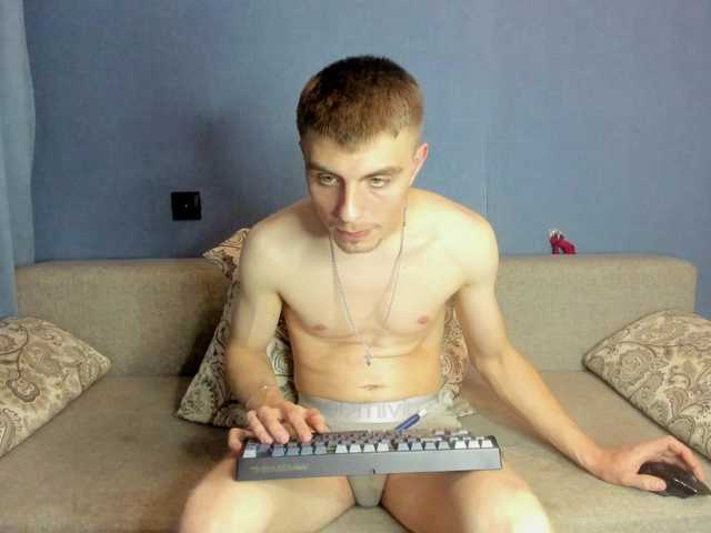 Live sex webcam photo for StefanParks #291915239