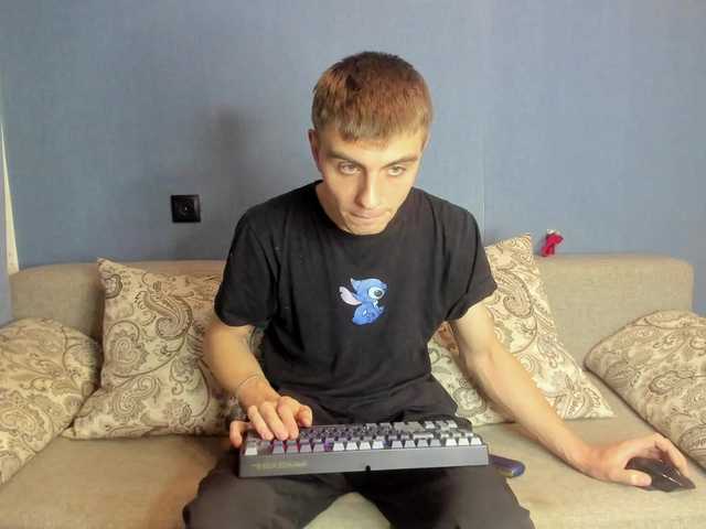 Live sex webcam photo for StefanParks #292003332