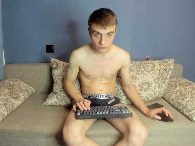 Live sex webcam photo for StefanParks #292050783