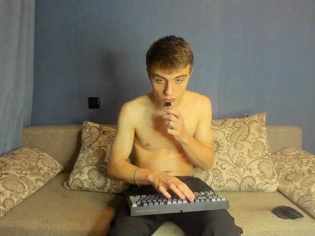 Live sex webcam photo for StefanParks #292144762