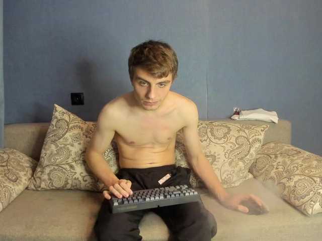 Live sex webcam photo for StefanParks #292390016