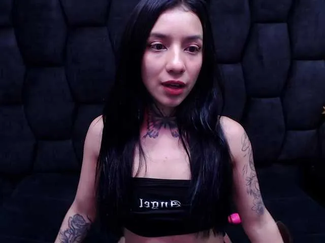 Live sex webcam photo for StefannySweet #292275187