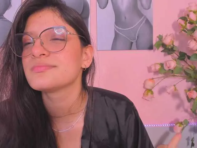 Live sex webcam photo for Stefany-gonzales #293184194