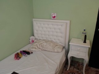 Live sex webcam photo for StefanyMilf #153008278