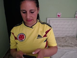 Live sex webcam photo for StefanyMilf #158192682