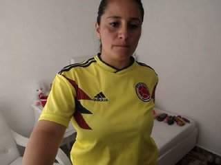 Live sex webcam photo for StefanyMilf #161963239