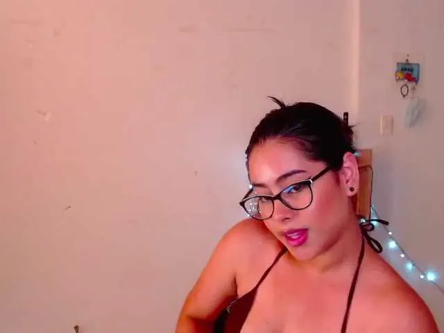 Live sex webcam photo for SteffanyRedx #271993240