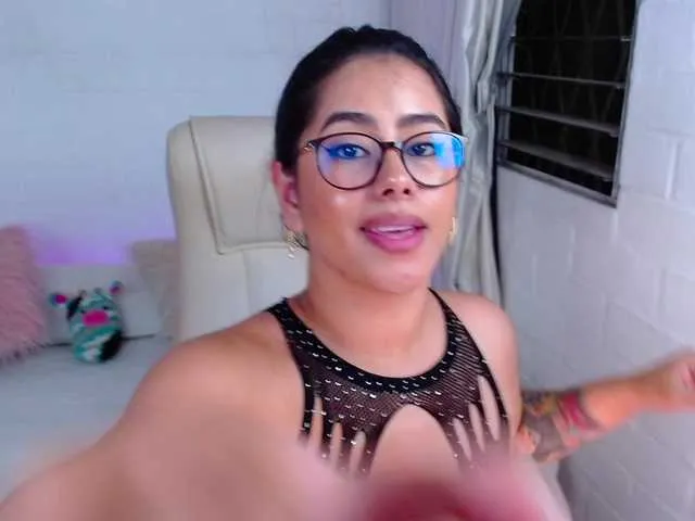 Live sex webcam photo for SteffanyRedx #276688730